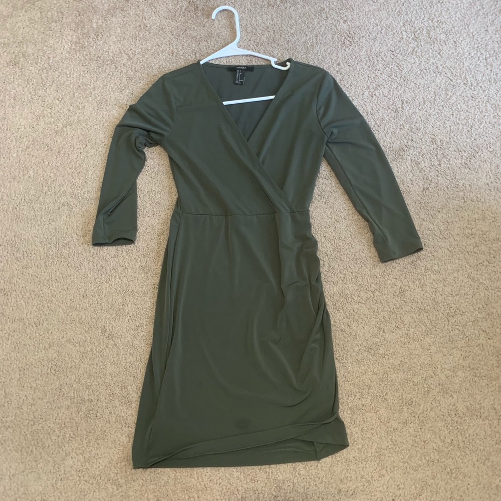 Quarter sleeve body con dress